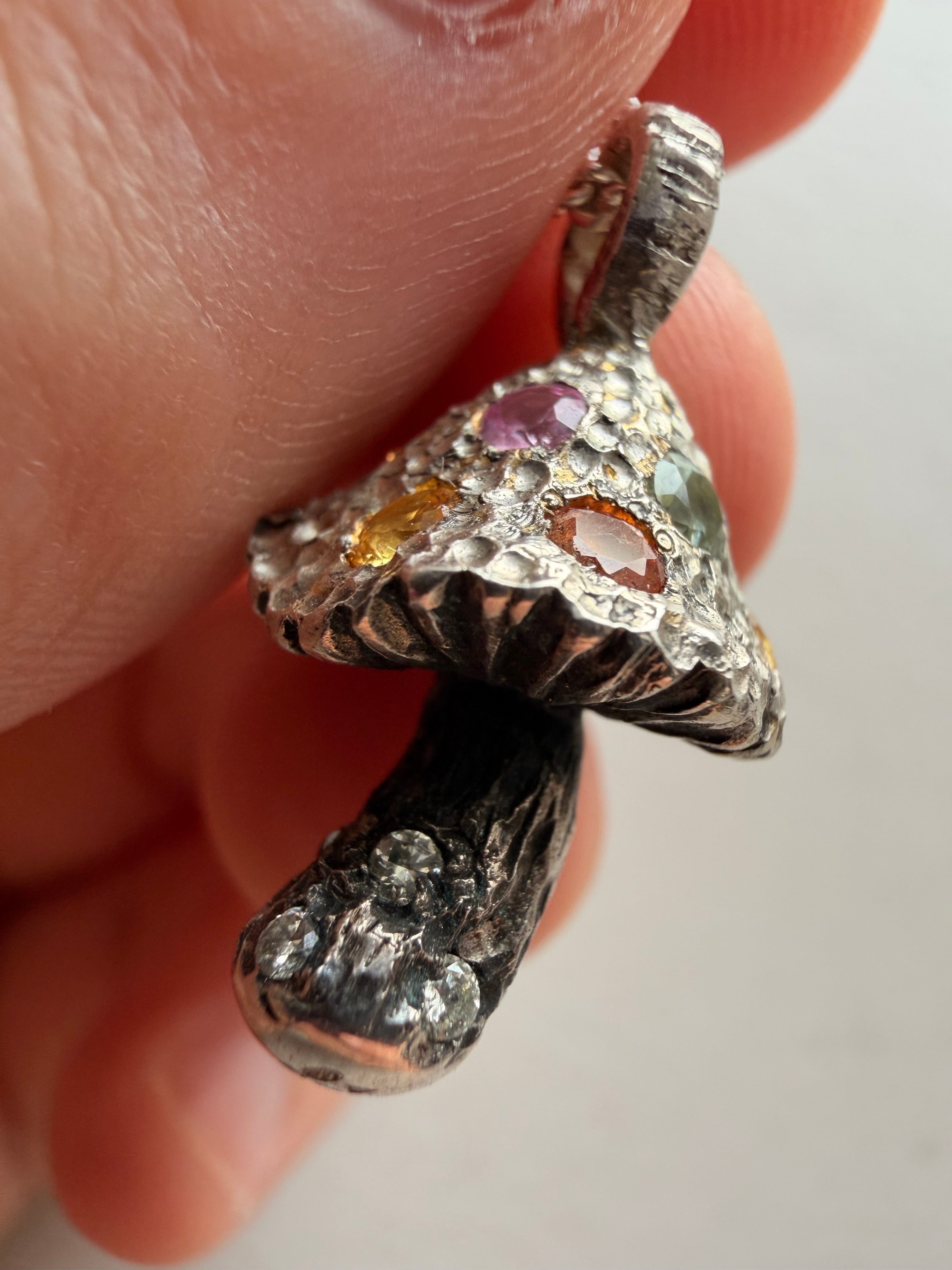 Silver Rainbow Shroom
