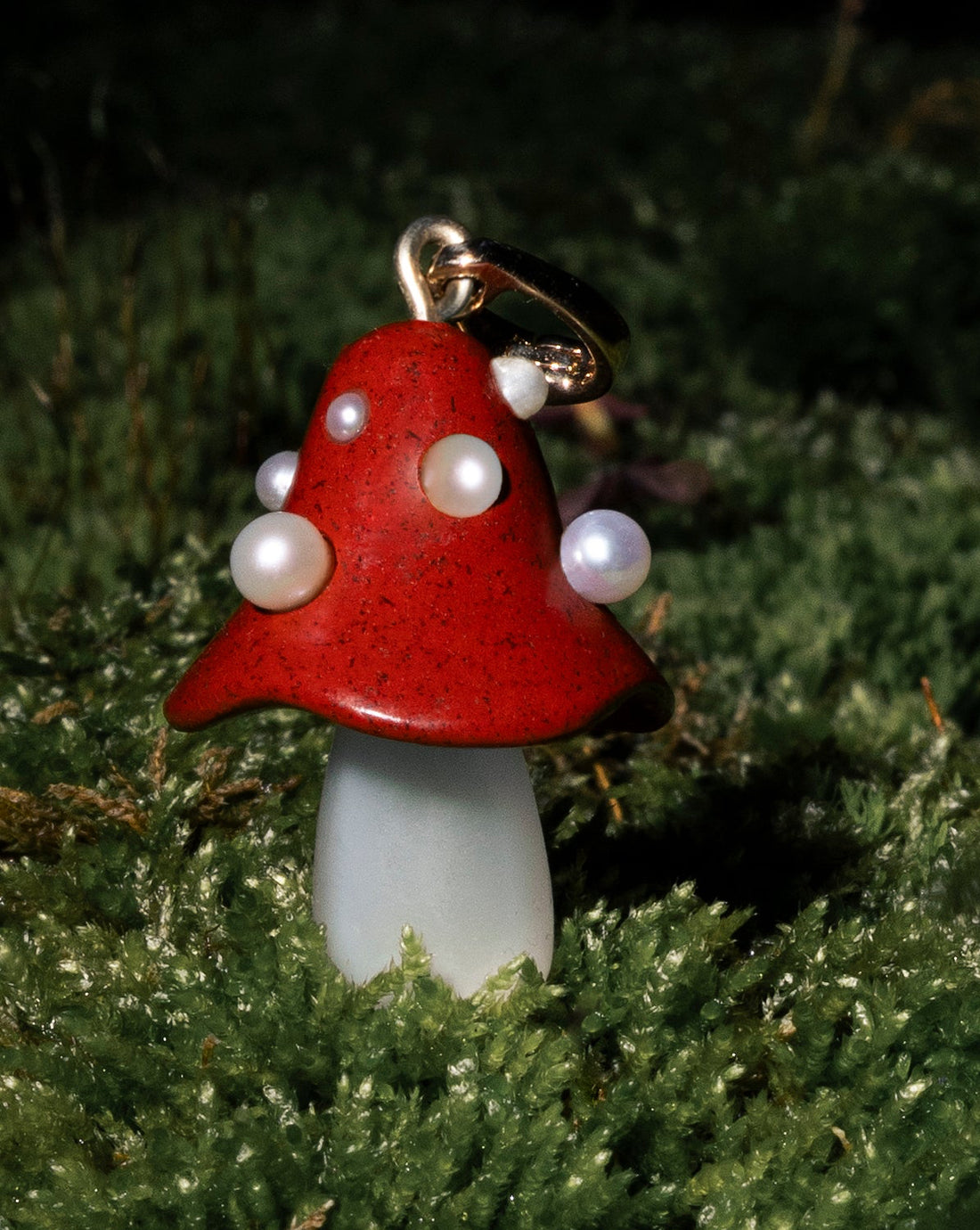 
mushroom pendant in 14k gold by Martina Kocianova